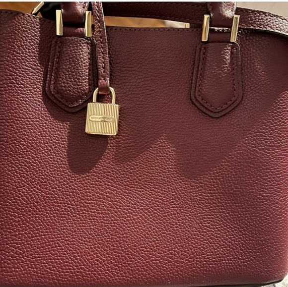 Michael Kors Valentines edition - Picture 3 of 5